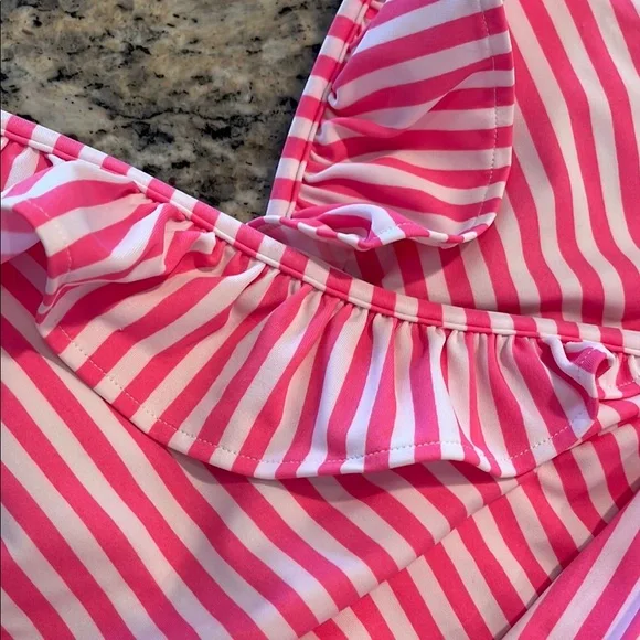 NWOT Pink and White Striped Vineyard Vines Ruffle Swimsuit - Picture 6 of 7